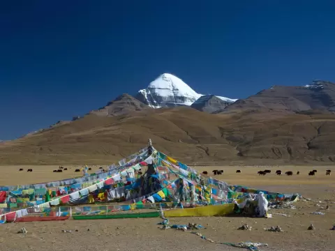 Tour di Kailash Mansarovar via Lhasa